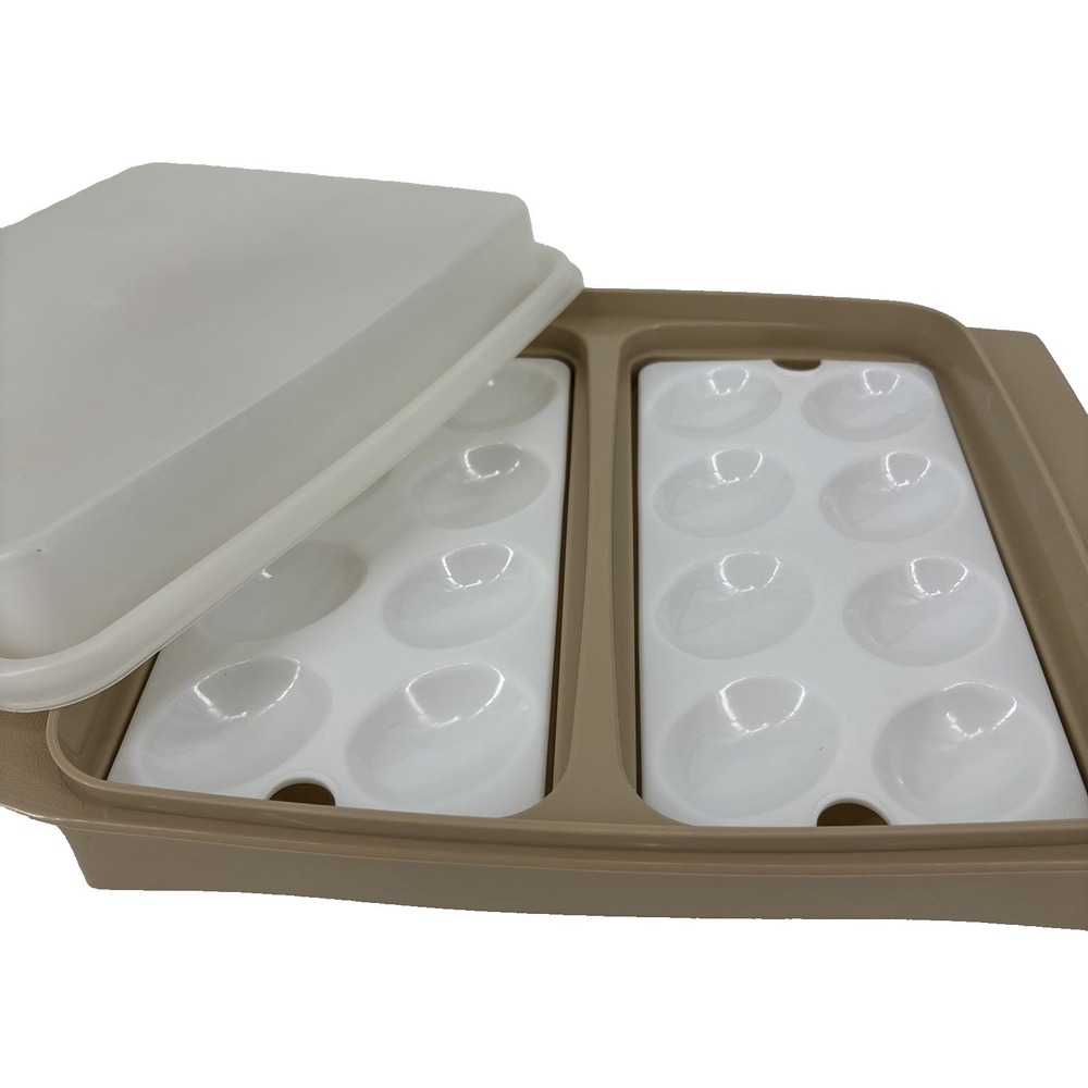Vintage Tupperware Picnic Deviled Egg Carrier Holder 723-1  Lid, Inserts 4 piece